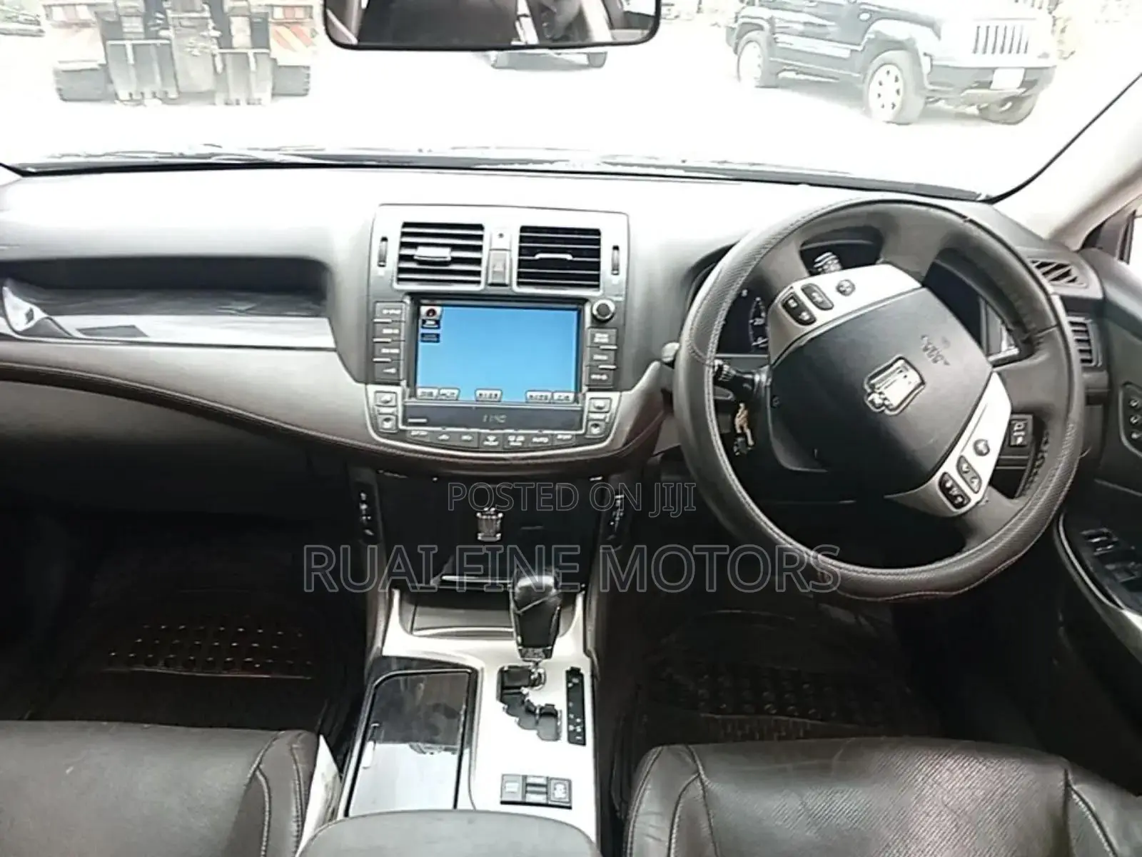 Toyota Crown 2013 Black