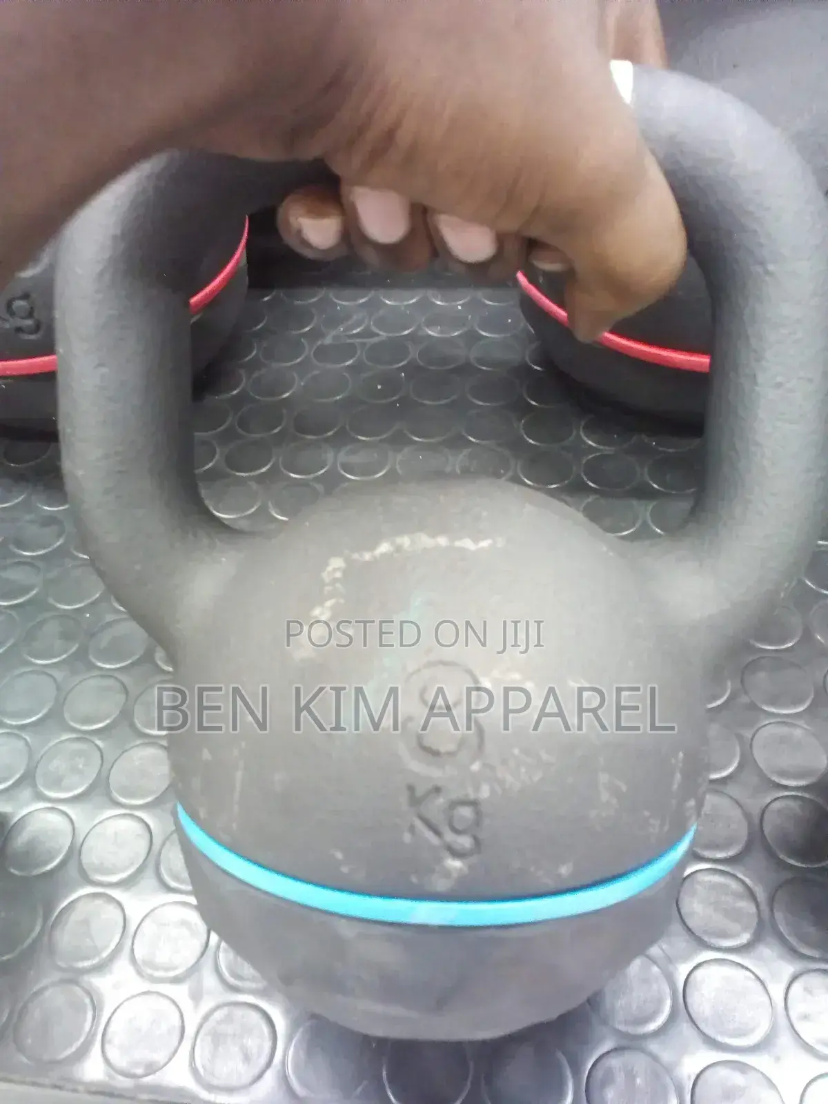 Rubber Base 8kgs Kettlebell Cast Iron
