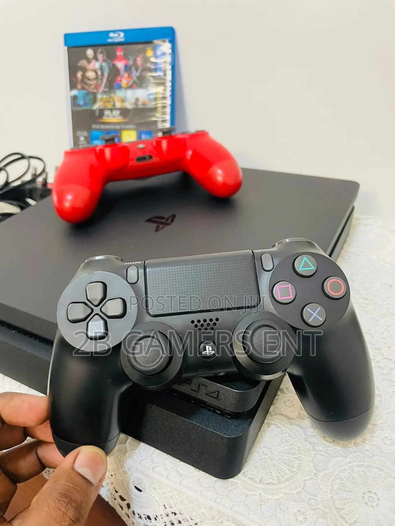 Ps4 Slim, 2 Pads, All Accessories