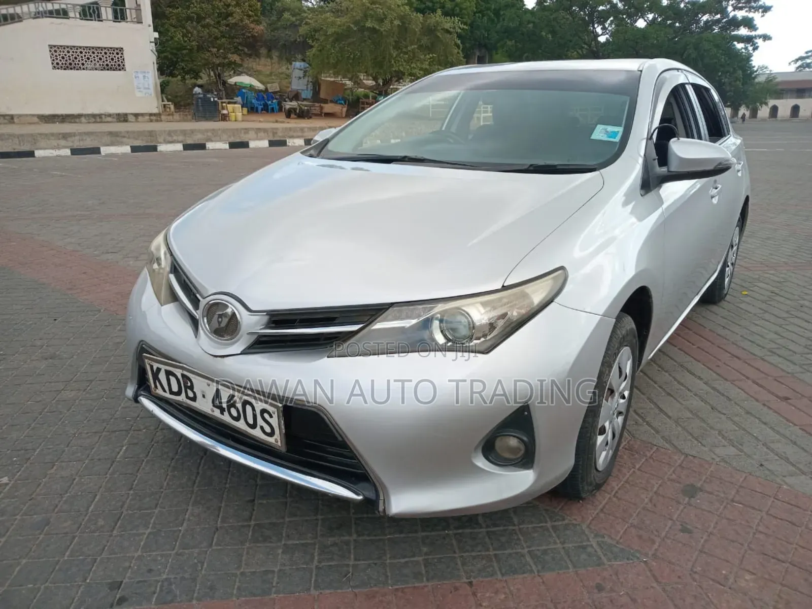 Toyota Auris 2014 Silver