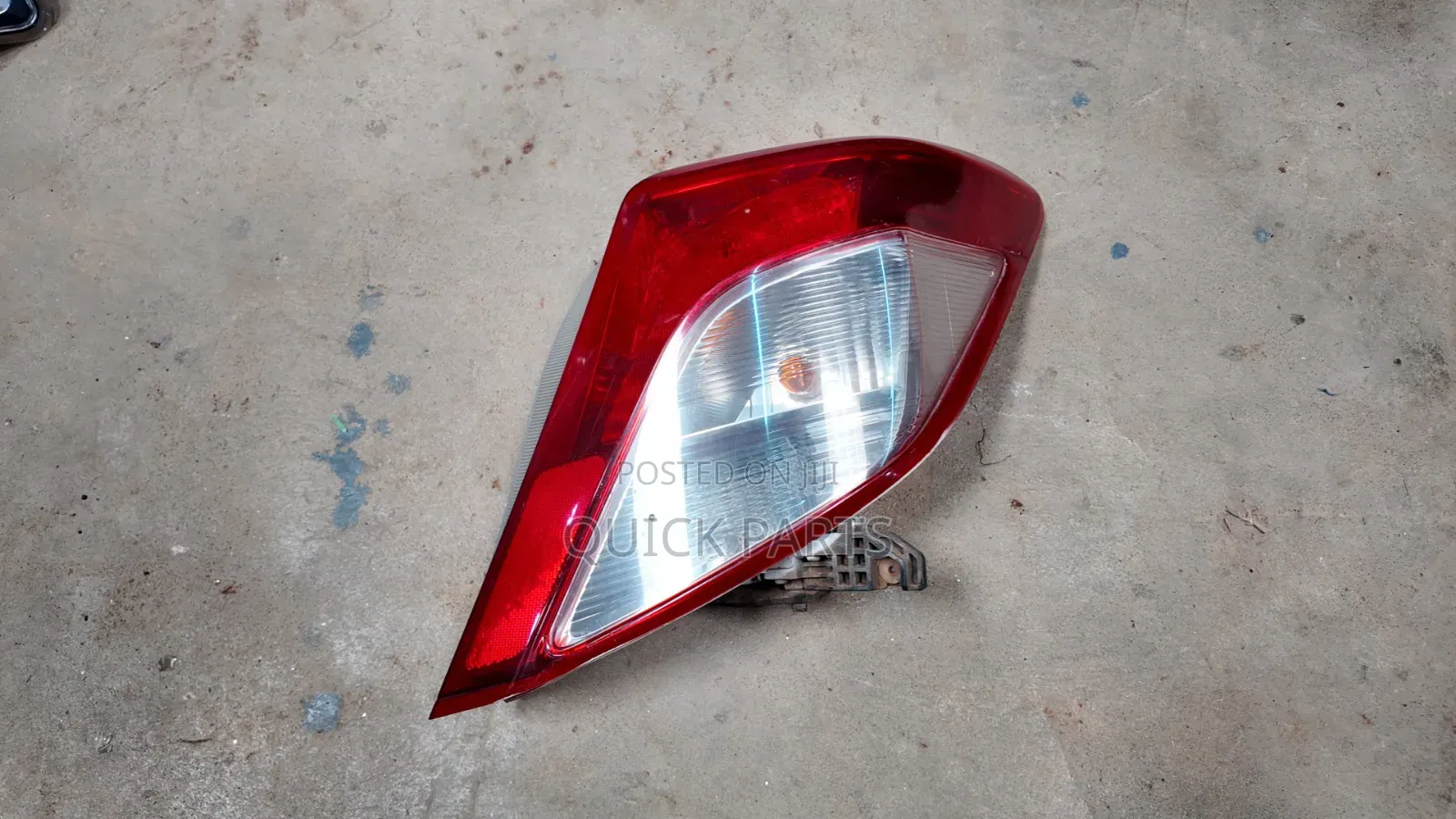 Toyota Vitz 2010 RHS Taillight