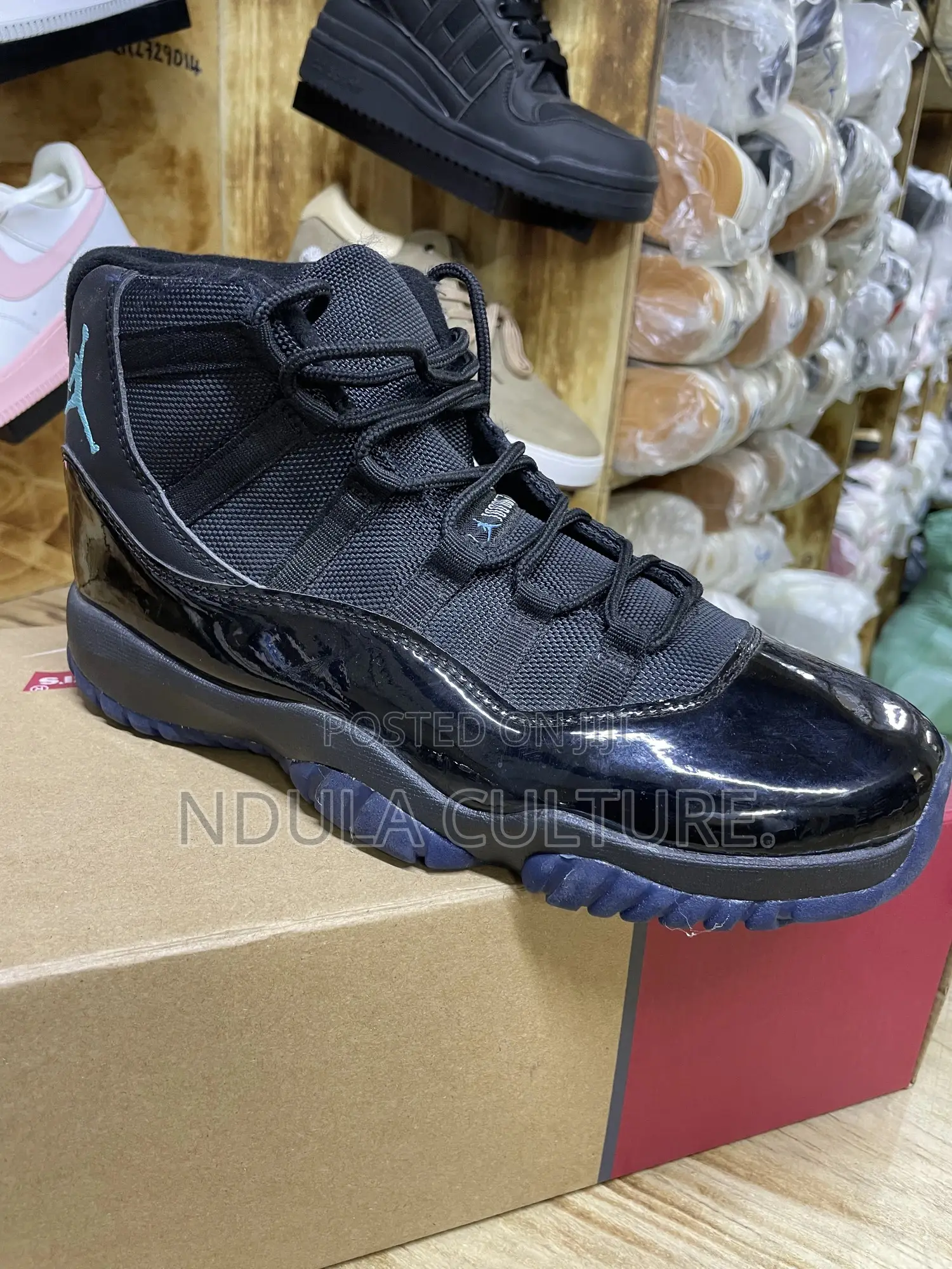 Trending Jordans 11 Retro Sports Shoes