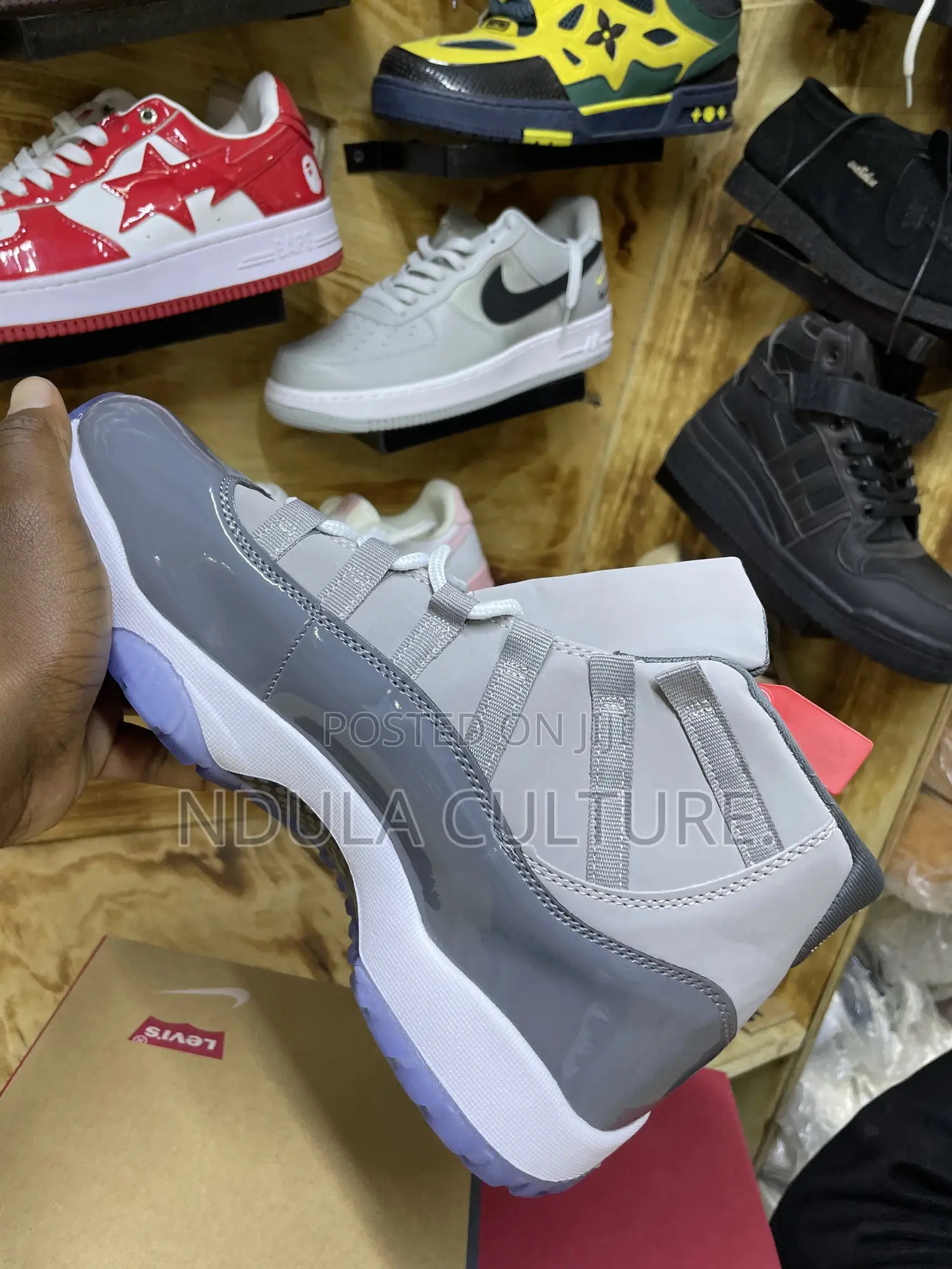 Trending Jordans 11 Retro Sports Shoes