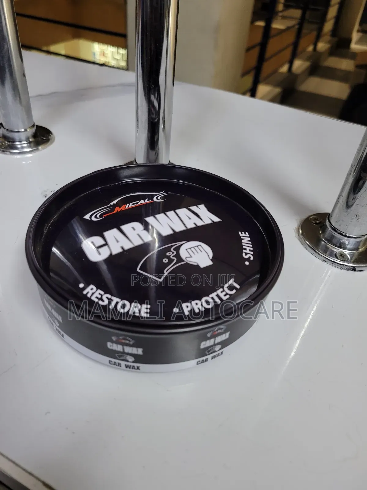 Vehicle Body Wax-Protects and Shines
