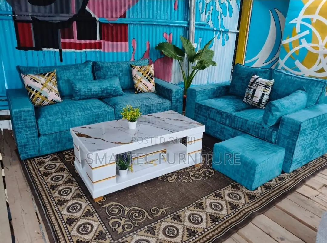 Distinctive 5 Seater Modern Sofa 3,2