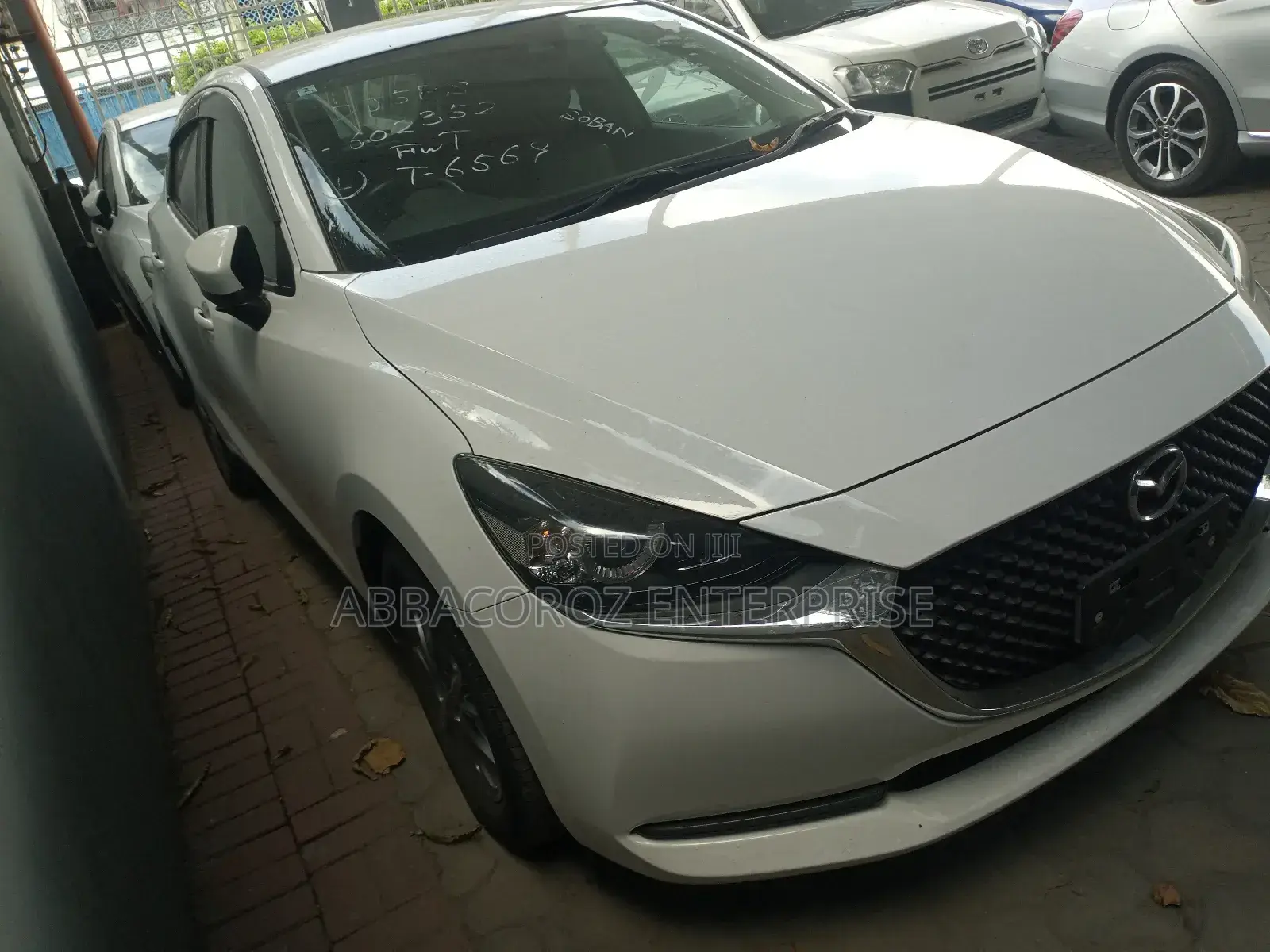 Mazda 2 2019 White