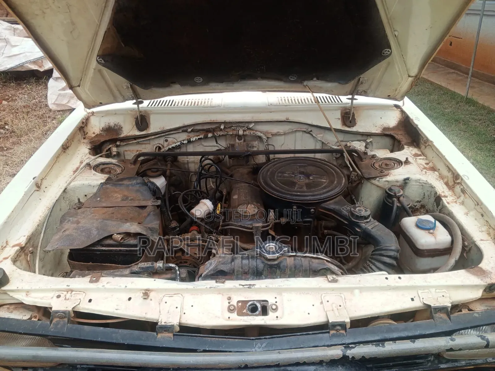Nissan Pick-Up 1992 Beige