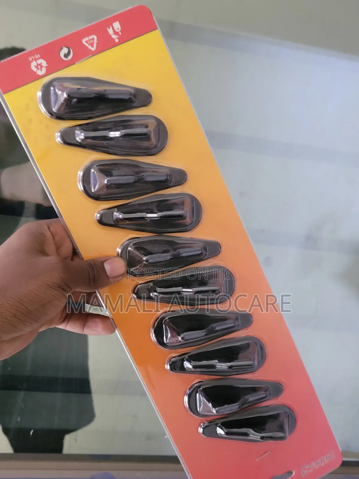Roof Fish Fin Diffuser Universal Car Accessory