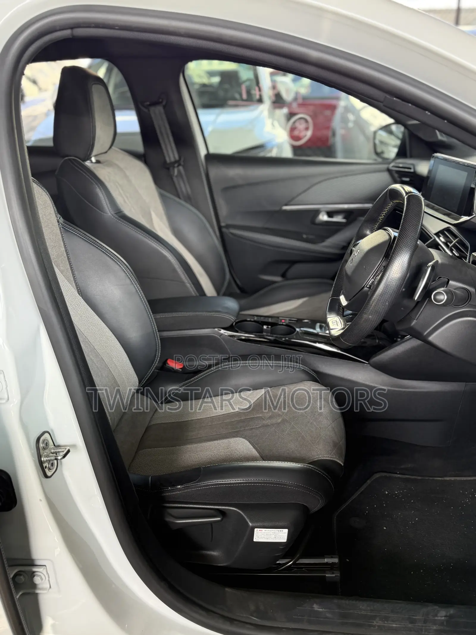Peugeot 208 2020 White