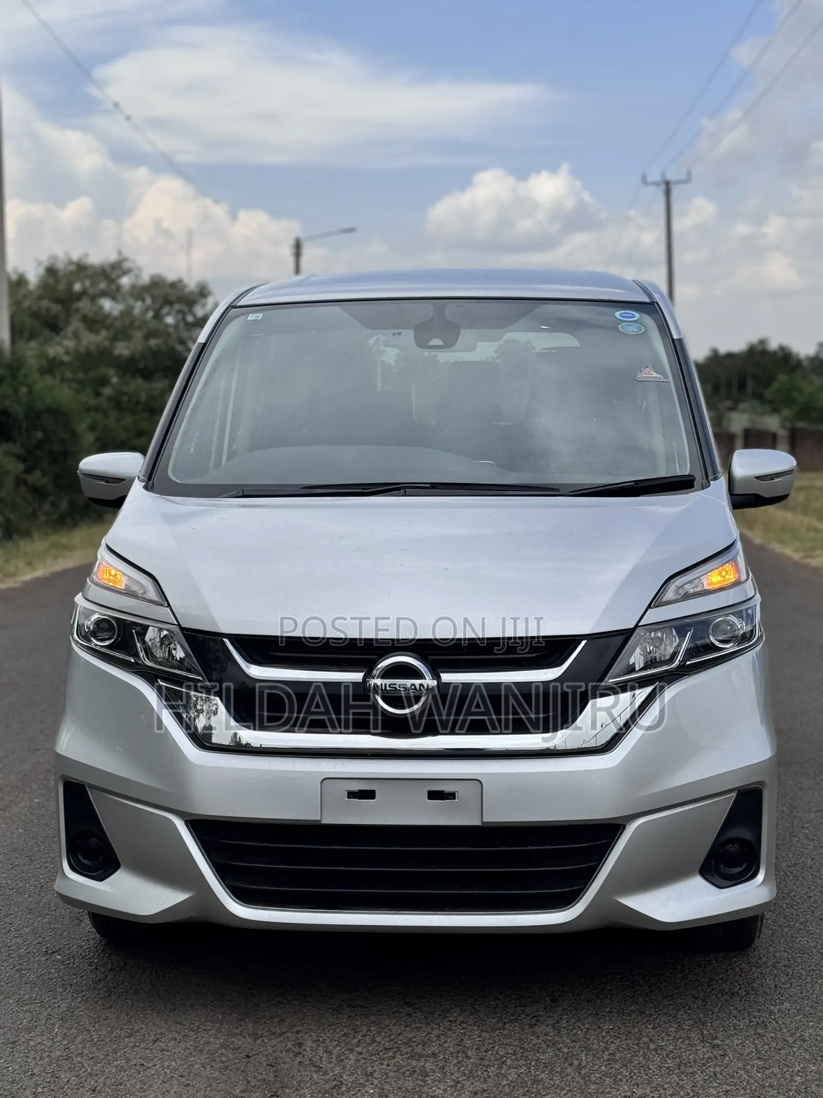Nissan Serena 2018 Silver