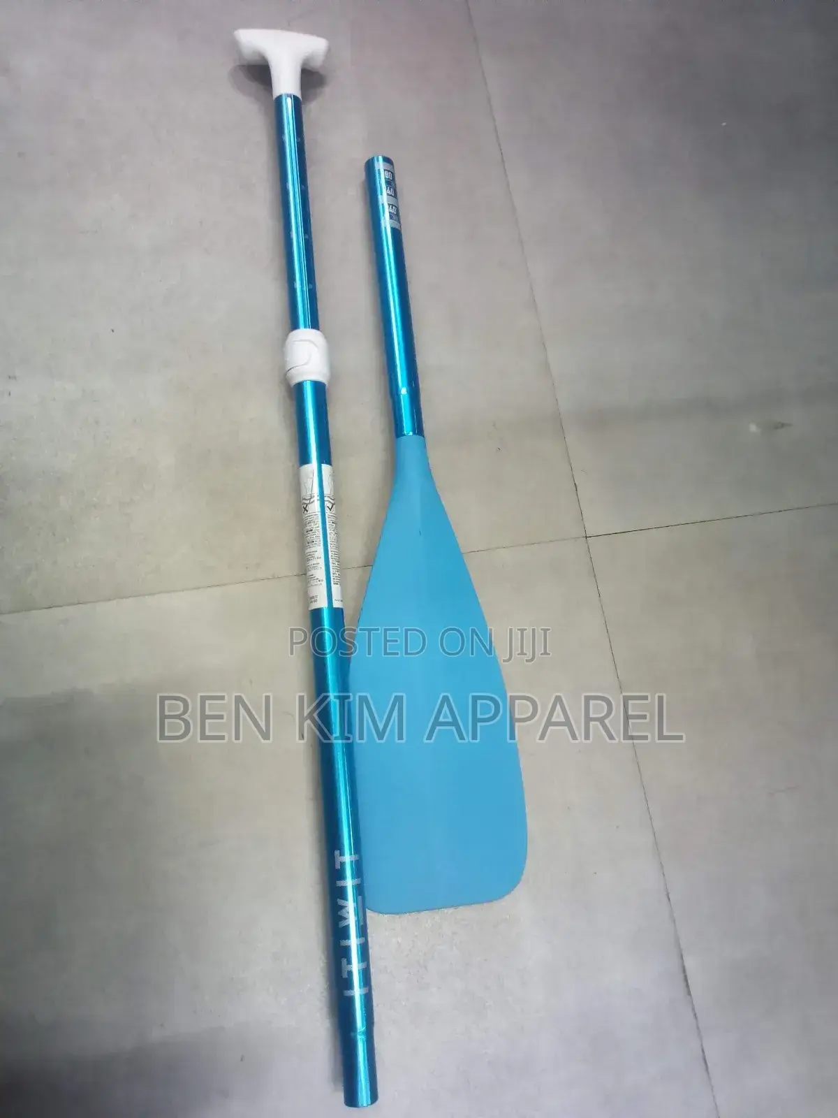 3 Part Detachable Stand Up Kayak Paddle 165cms to 205cms With Bag.