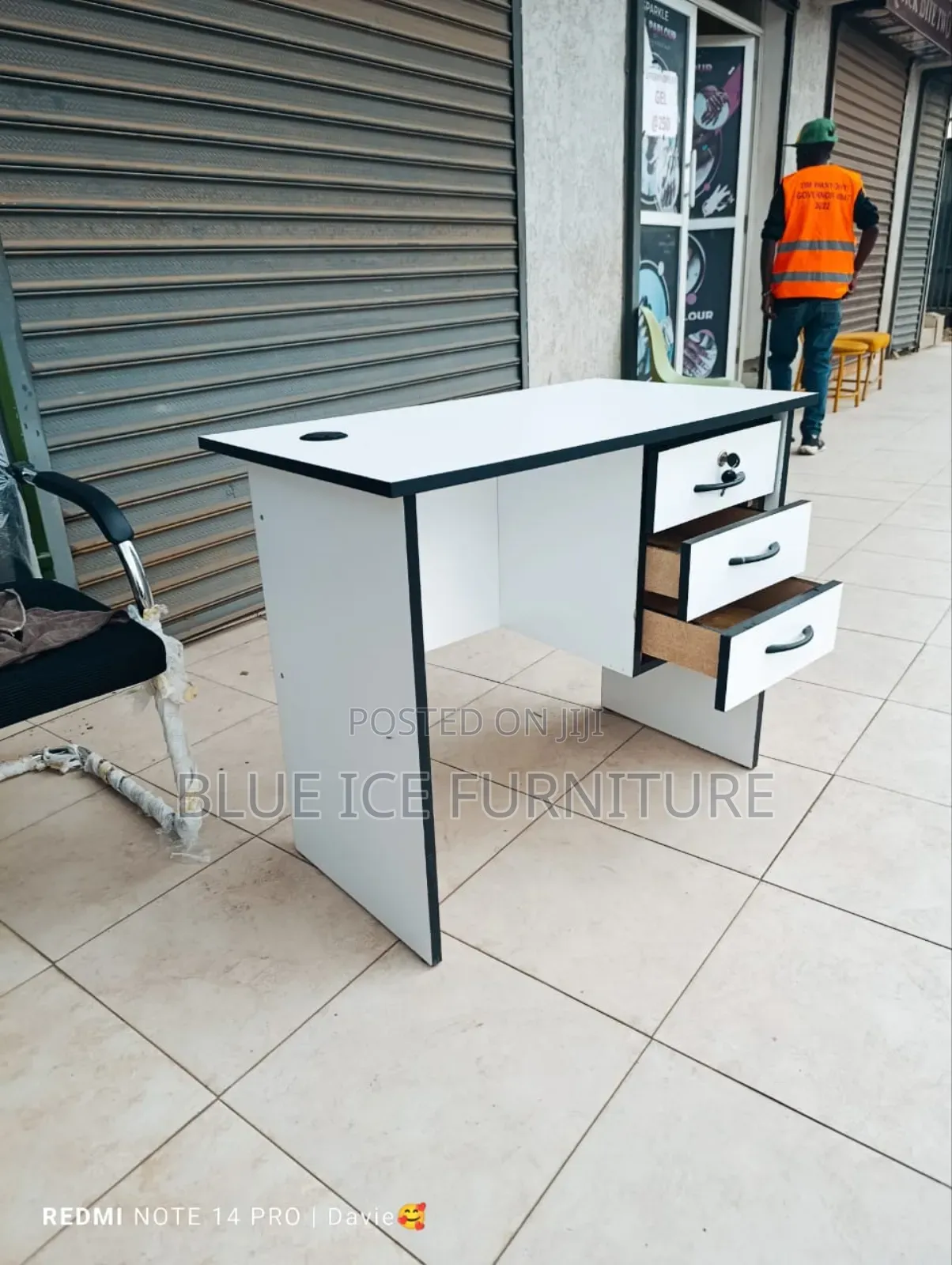 1m White Office Desk With Drawers