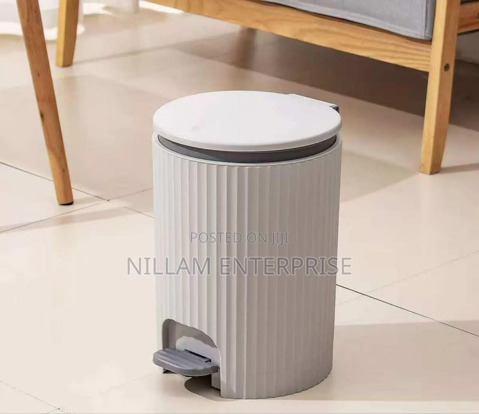Foot Pedal Push Dustbin/Trash Can