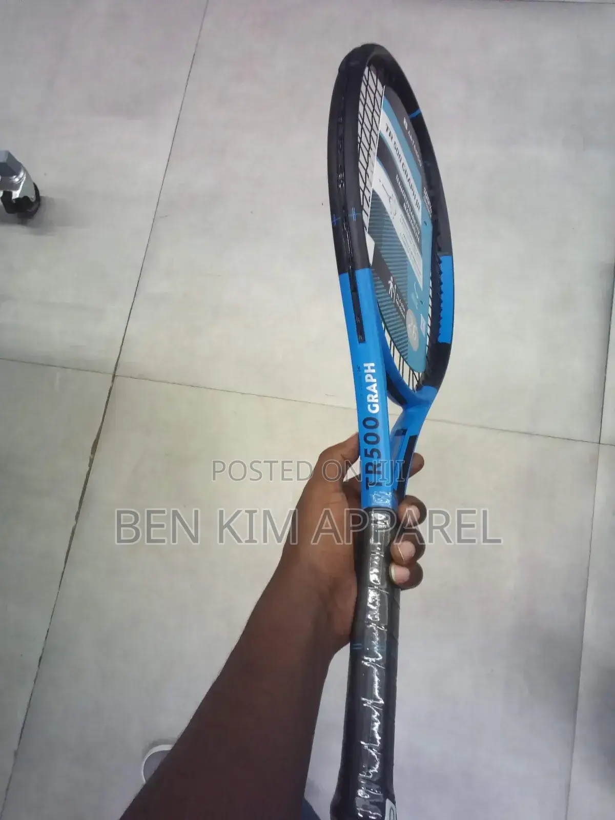 Junior Mid Level and Advancing Tennis Racket 26" Graphite Frame 245gms