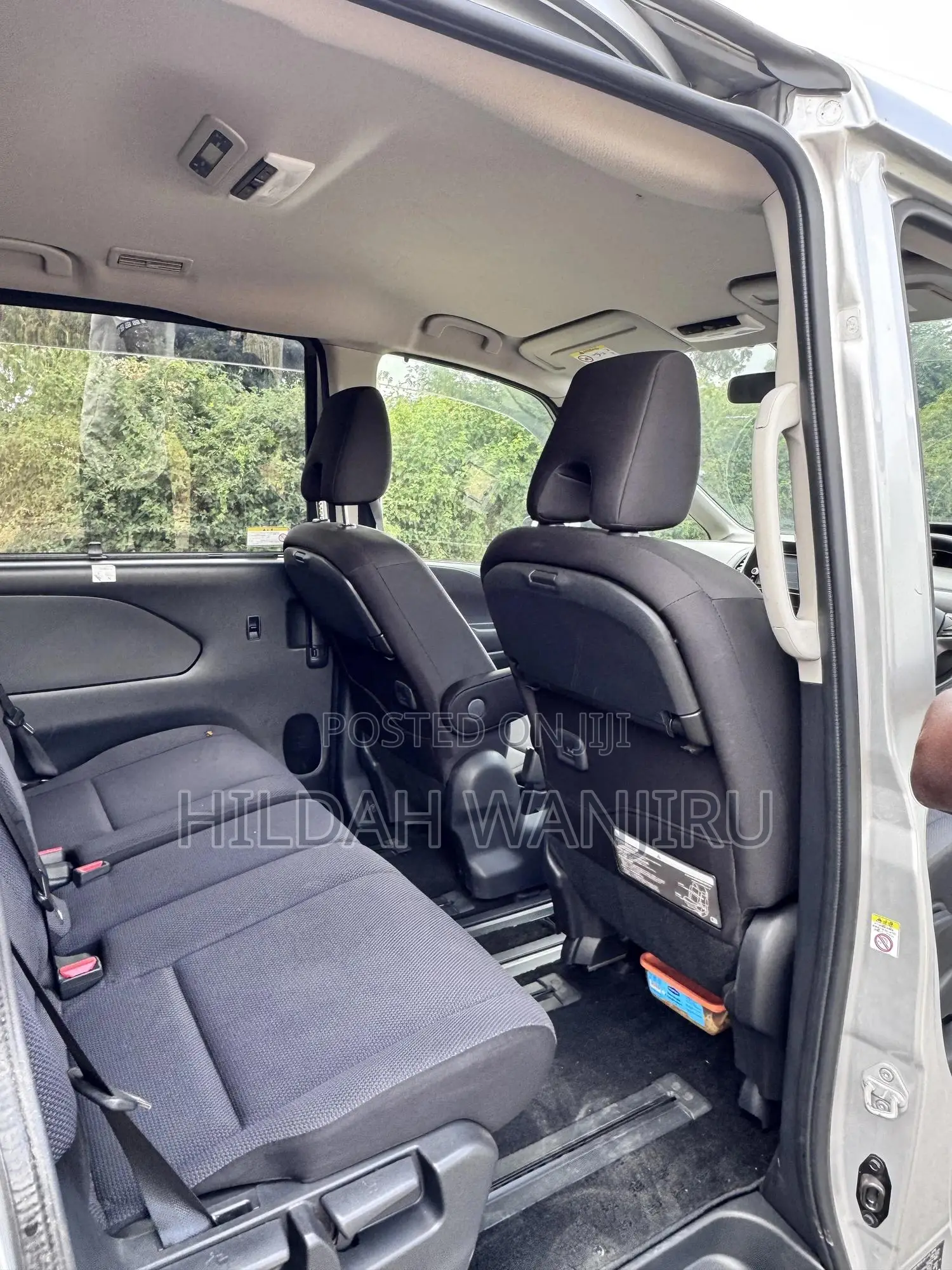 Nissan Serena 2018 Silver