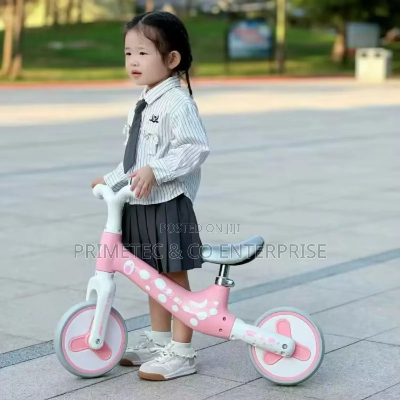 Balance Bike Size 12 No Pedals
Colour: Pink,Brown, Fluorescent Green