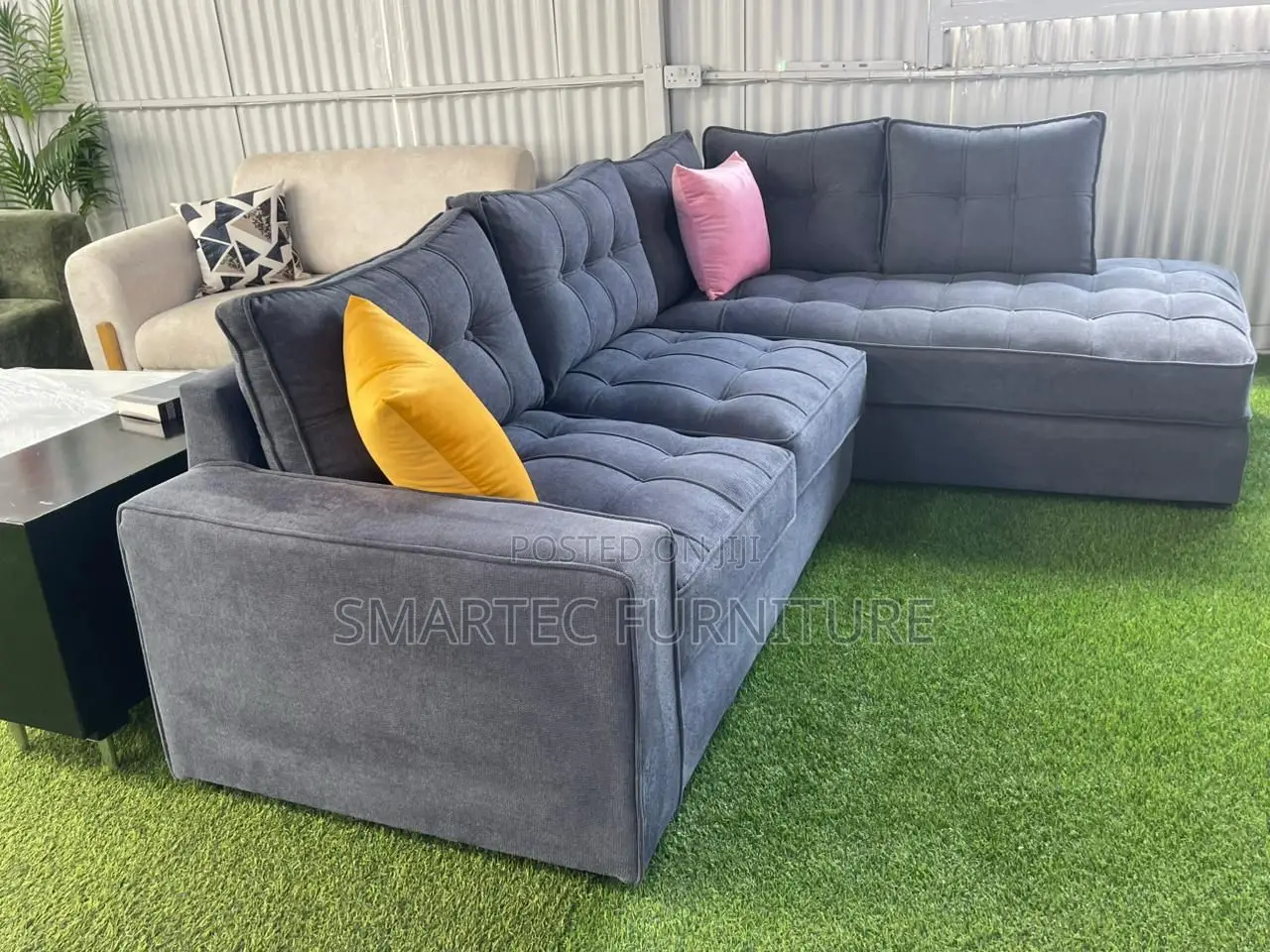 Spacious Welcoming 6 Seater L Seat