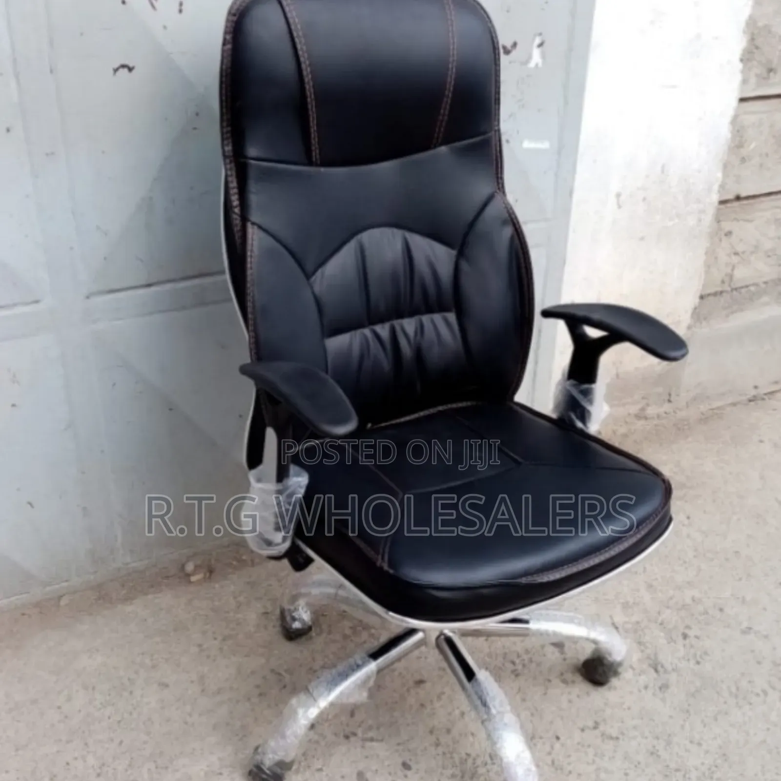 Executive Boss Managerial Office Chair – Comfort Style