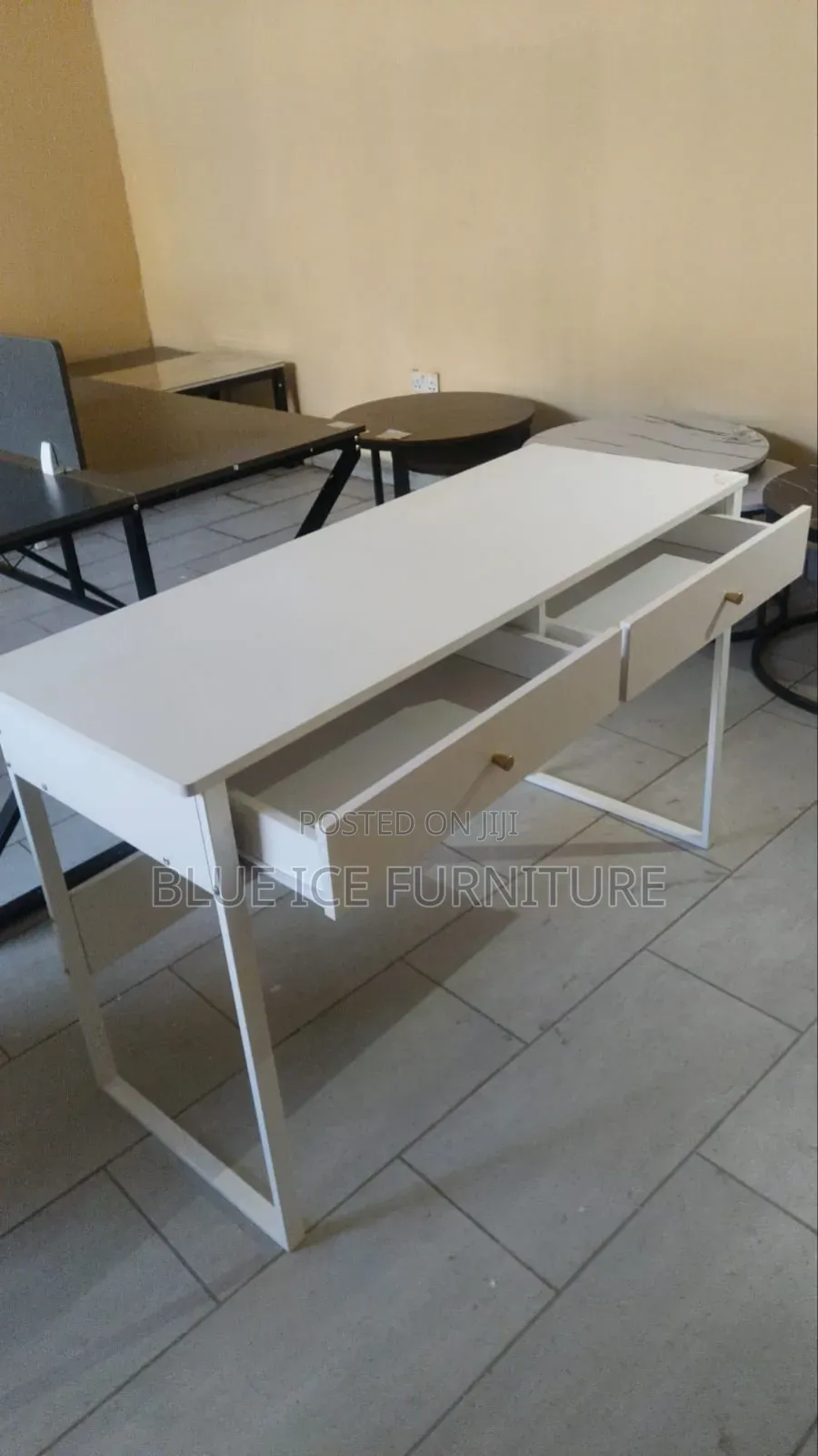 Office Working Table With Drawers