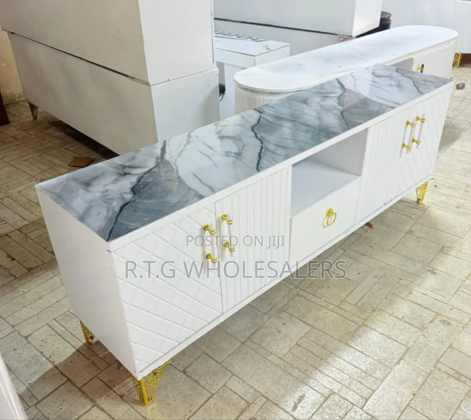 5.5 FTS Executive Tv Stand With Marble Sheet Top