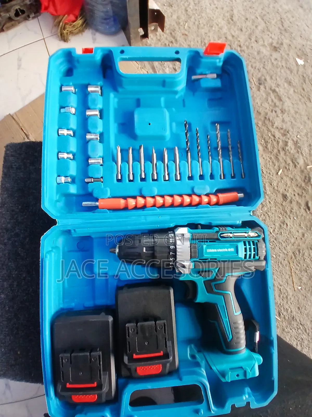 Cordless 21v Drill With 2 Batteries