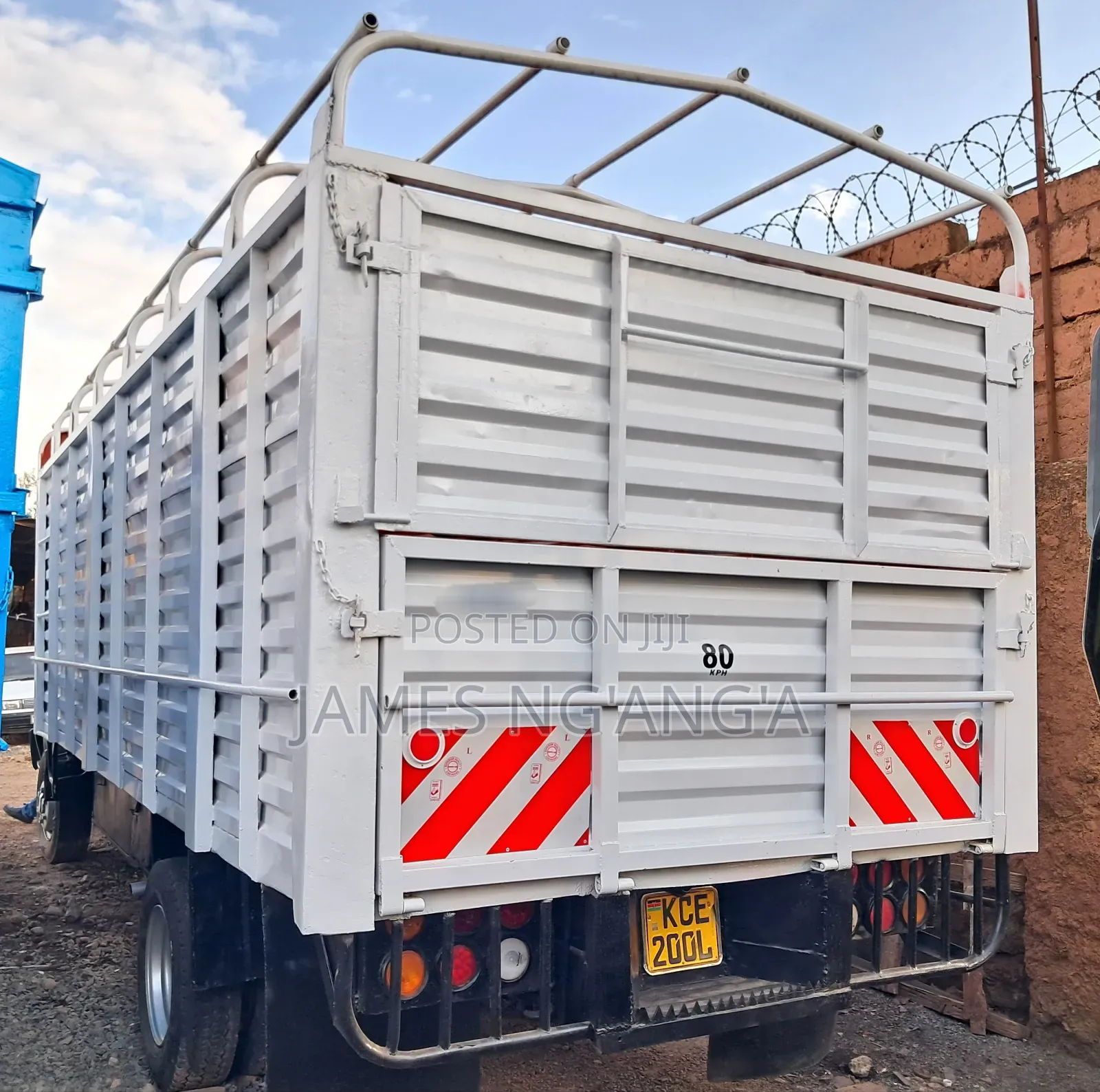 Mitsubishi Fh215 Lorry/Truck