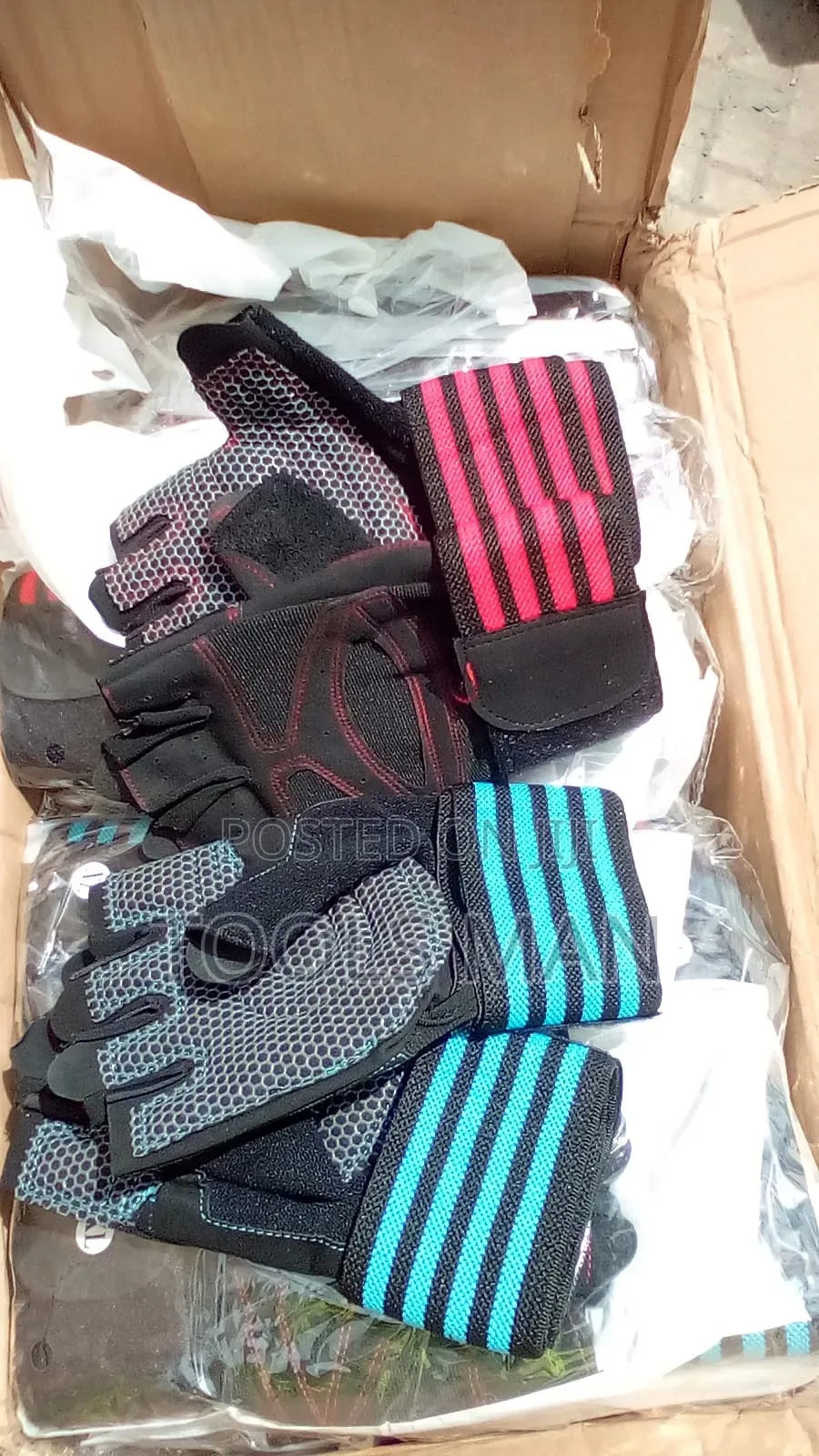 Gym Gloves.Stormred Unisex Training Gloves.