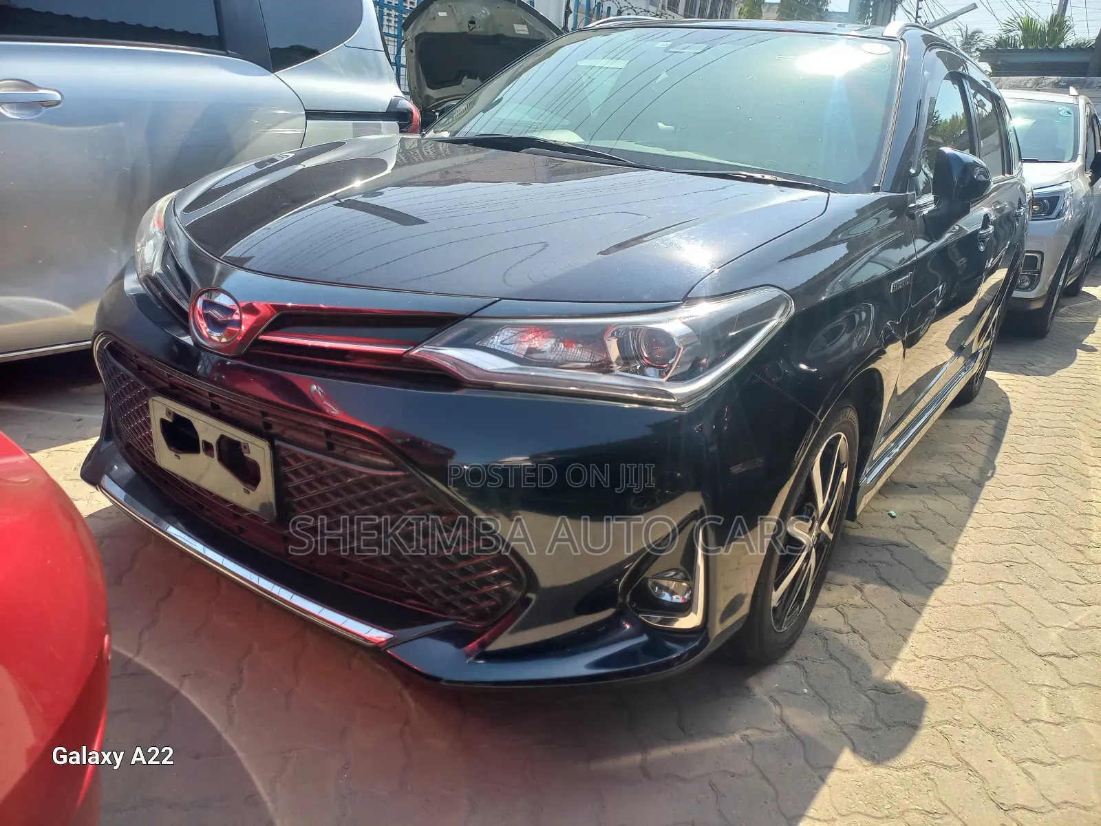 Toyota Corolla Fielder 1.5 Hybrid FWD 2019 Purple