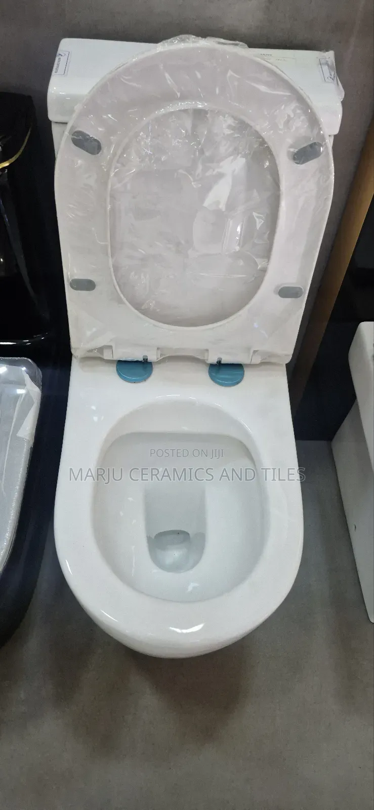 I Piece Round Toilet