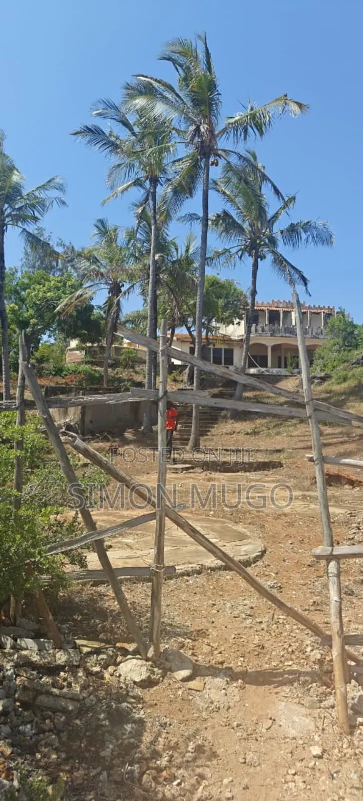 North Coast Mtwapa Hotel On 2.5 Acres With Sea Frontage Next Pangoni