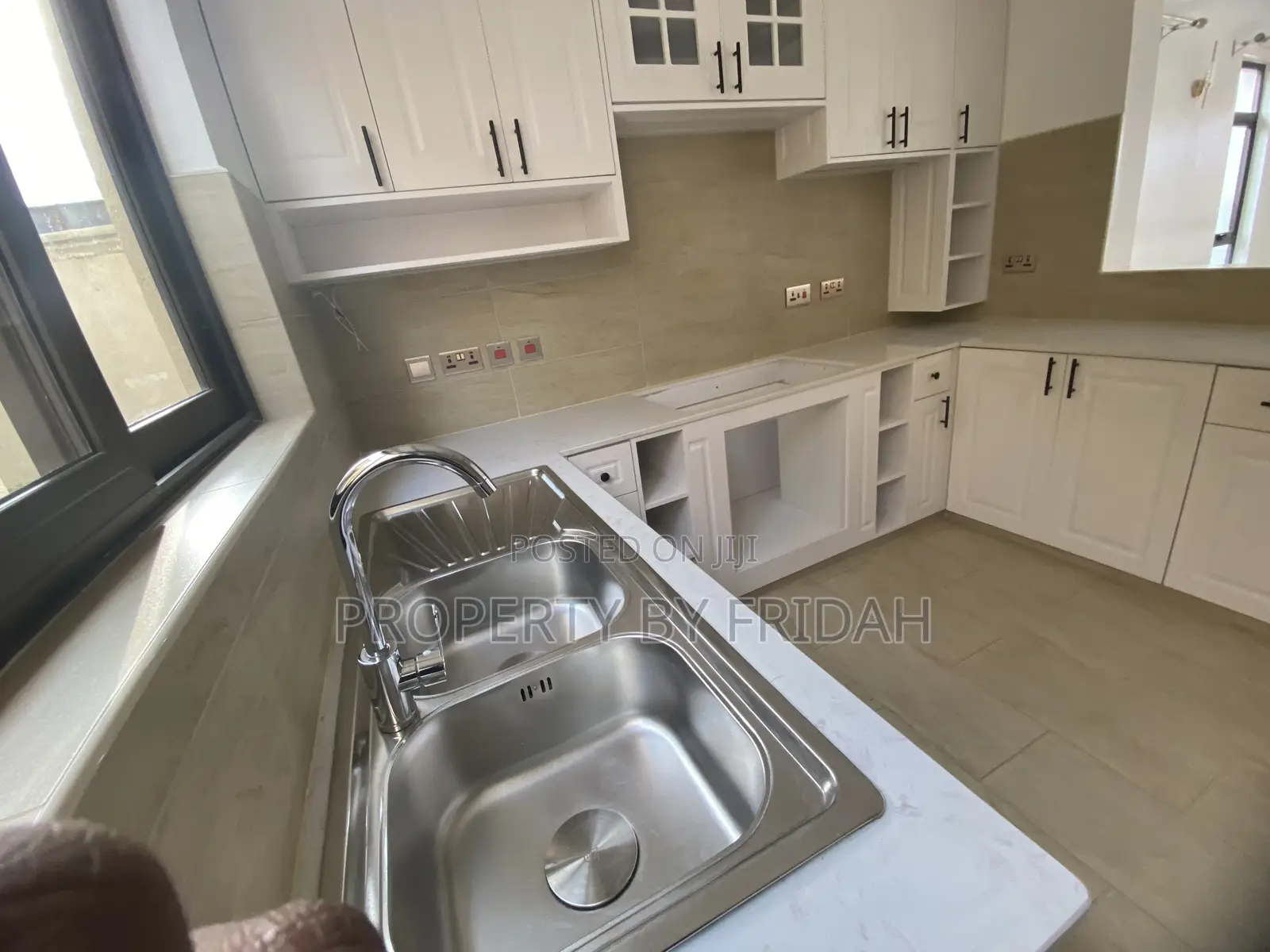 4bdrm Maisonette in Kitengela for sale