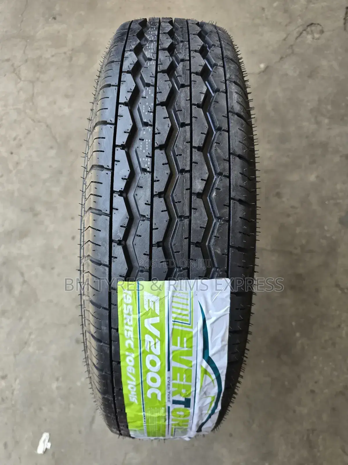 195 R15 Everton Tyres (Commercial)