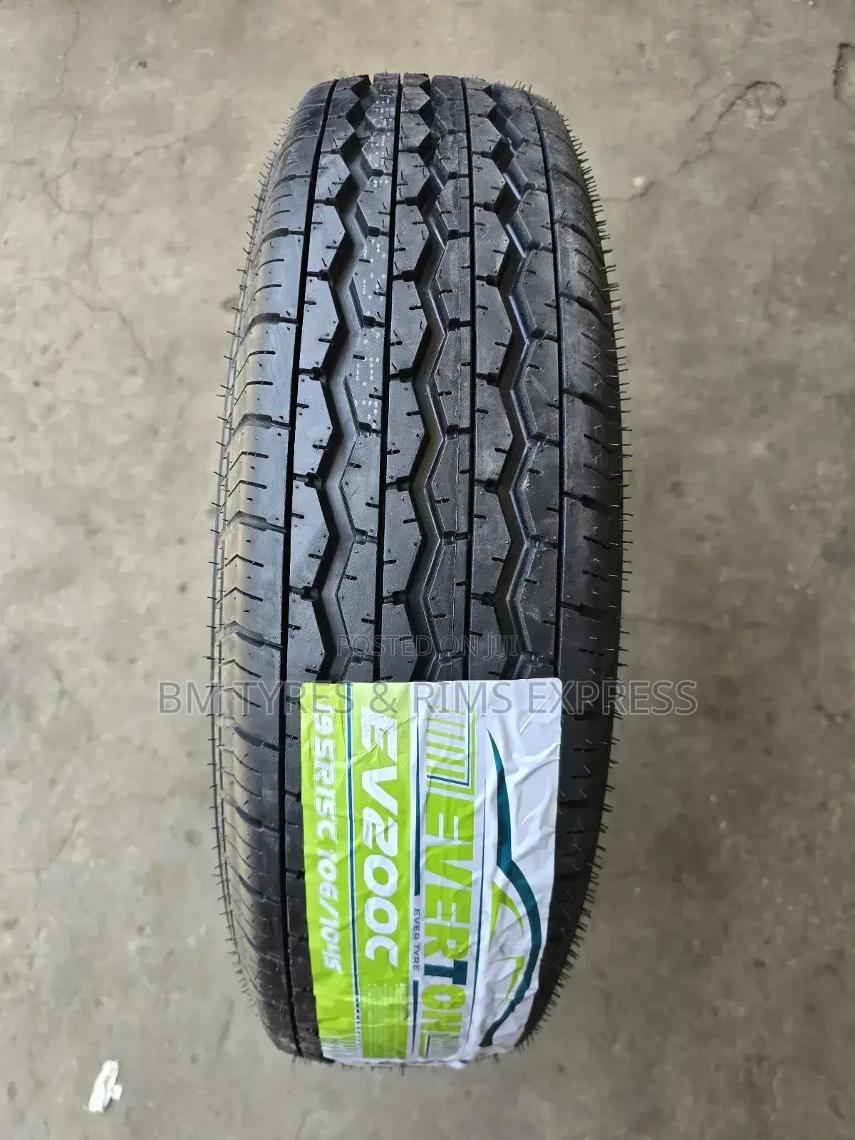 195 R15 Everton Tyres (Commercial)