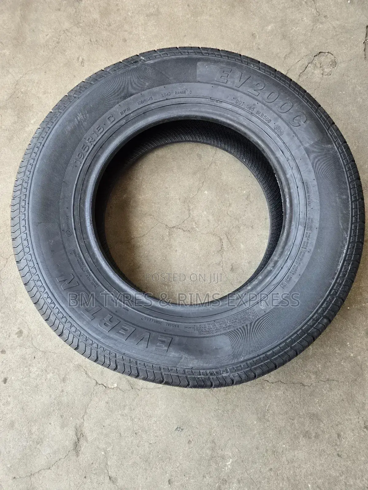 195 R15 Everton Tyres (Commercial)