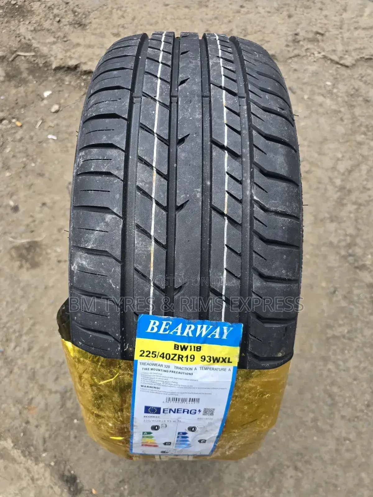 225 /40 R19 Bearway