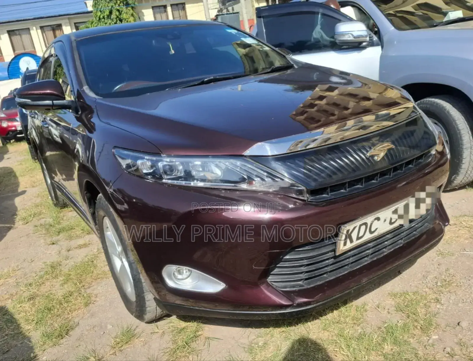 Toyota Harrier 2.0 4WD 2015 Maroon