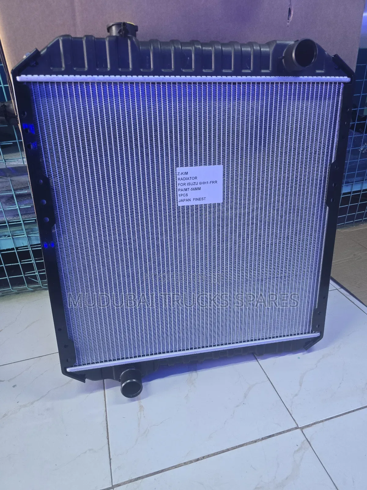 Isuzu Frr33 6hh1 Plastic Tank Radiator Assy