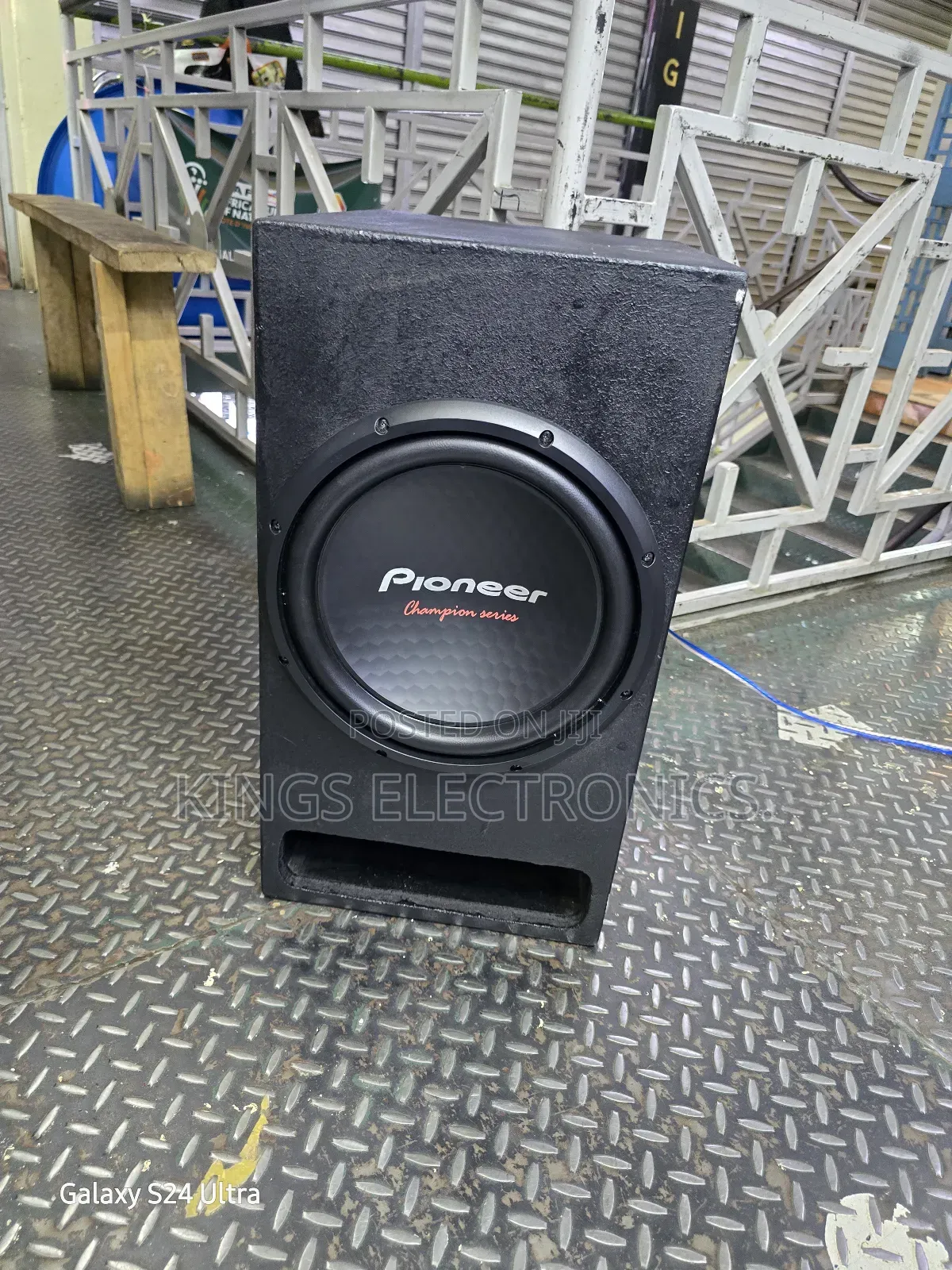 Pioneer 1600watts Dvc Subwoofer.