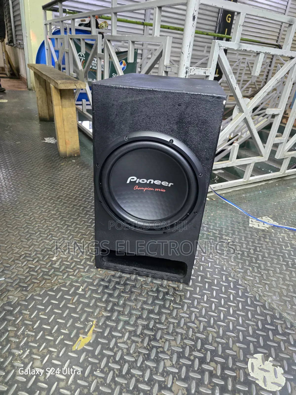 Pioneer 1600watts Dvc Subwoofer.