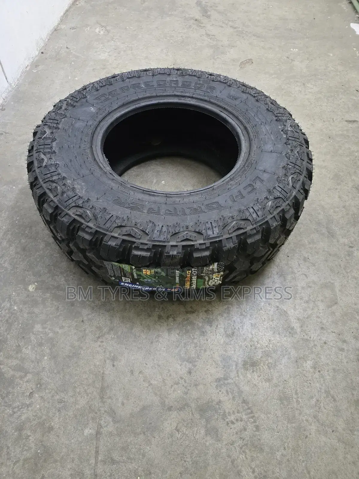 31x10.50r15 LCH Tyres (Mud Terrein).