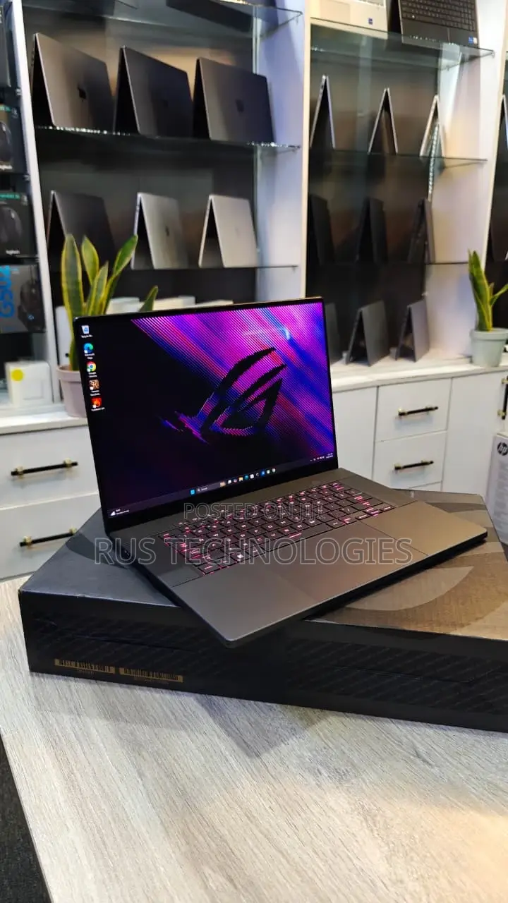 Laptop Asus ROG Strix G16 G614 16GB Intel Core Ultra 9 SSD 1T