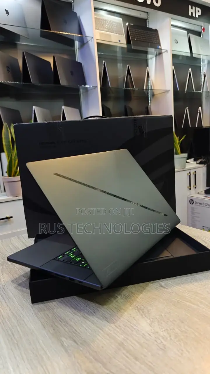 Laptop Asus ROG Strix G16 G614 16GB Intel Core Ultra 9 SSD 1T