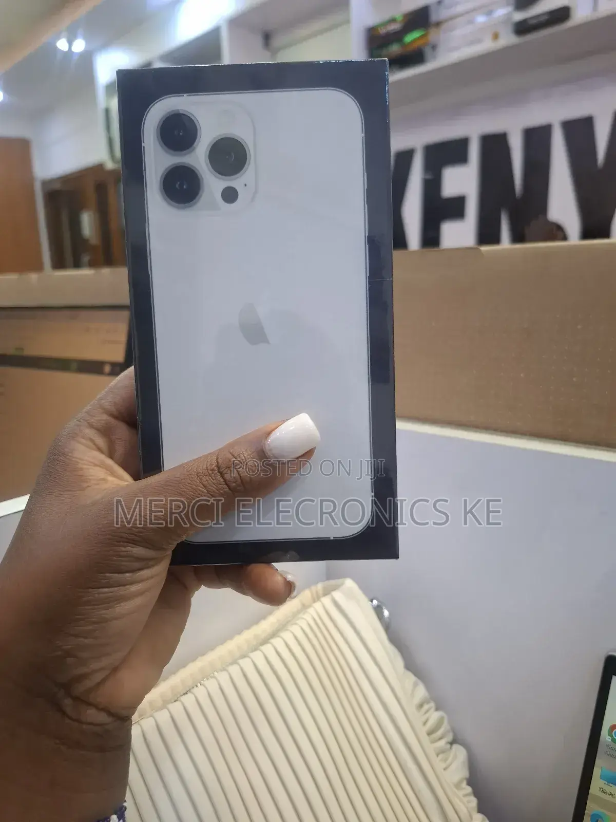 New Apple iPhone 13 Pro Max 256 GB Silver