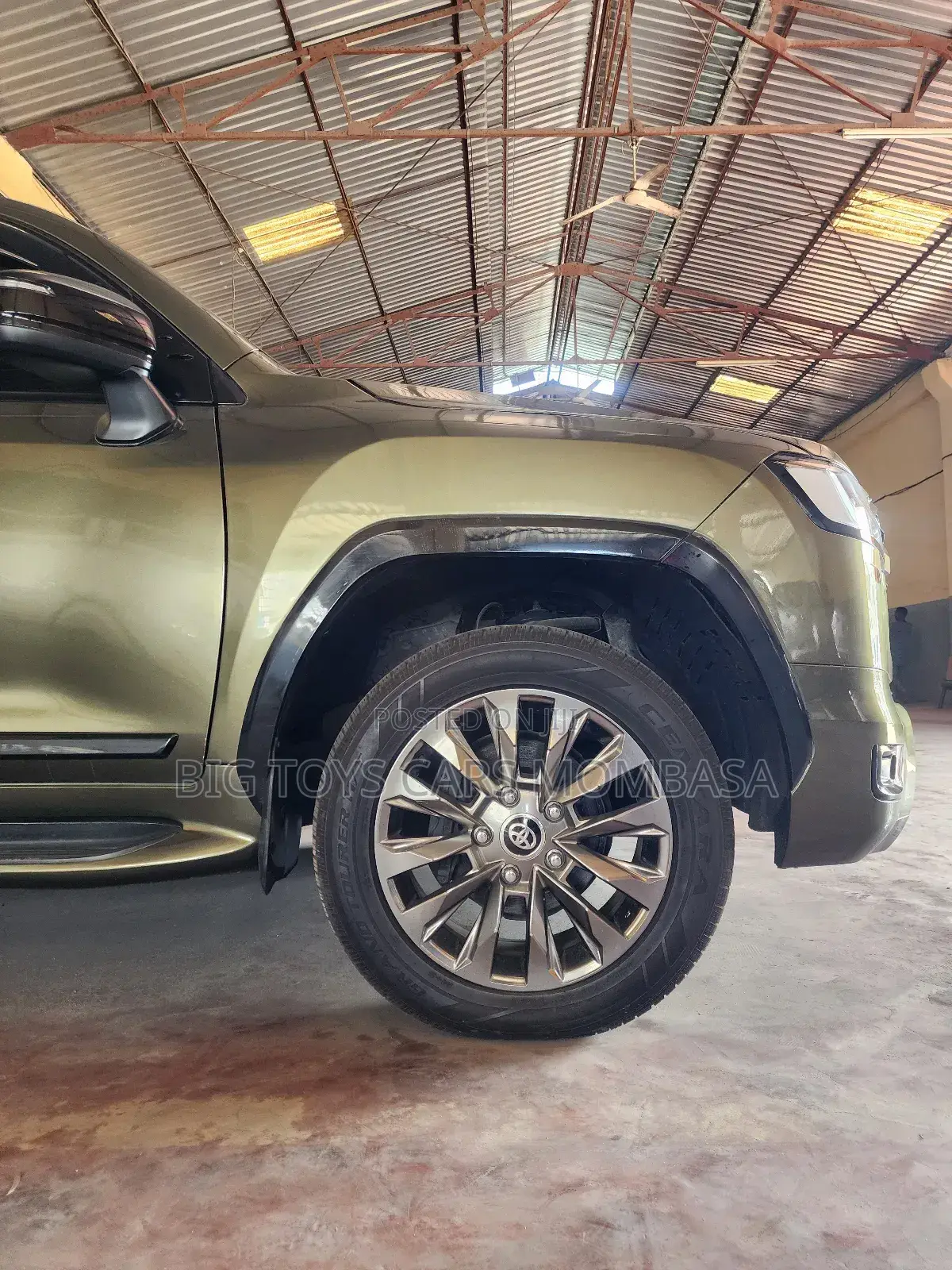 Toyota Land Cruiser 4.5 V8 VXR 2018 Green