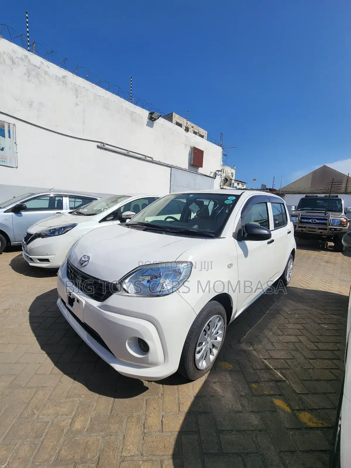 Toyota Passo 2018 White
