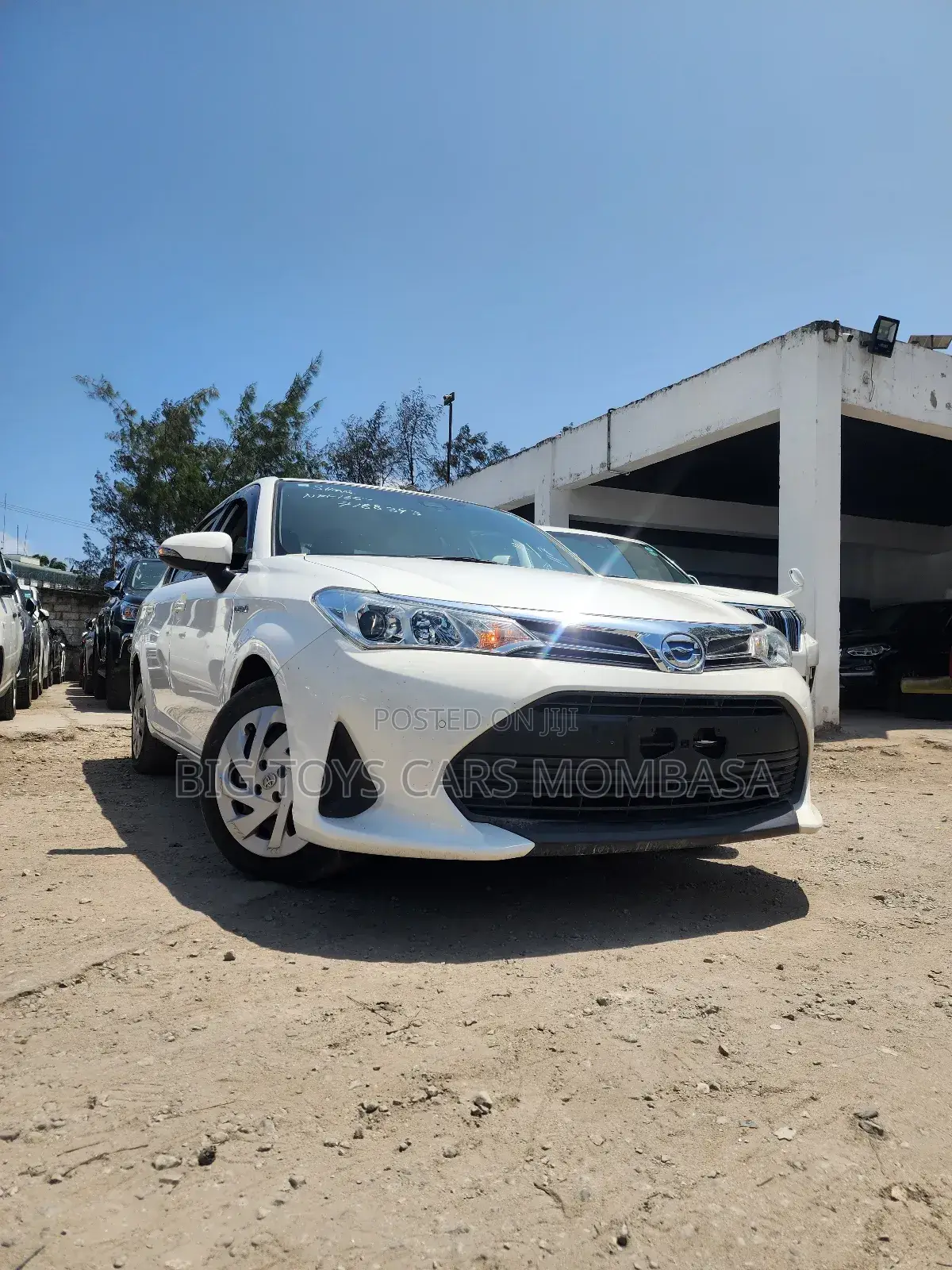 Toyota Axio 1.5 Hybrid 2WD 2018 White