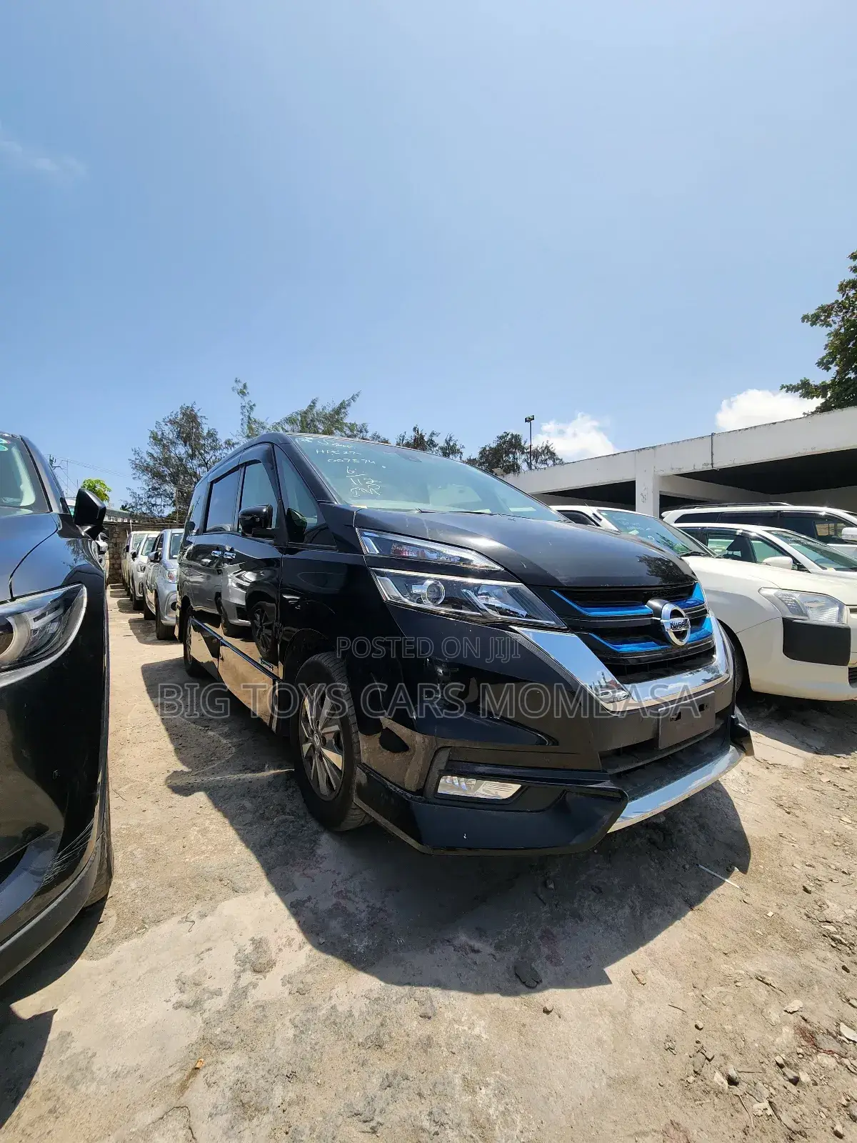 Nissan Serena 2018 Black