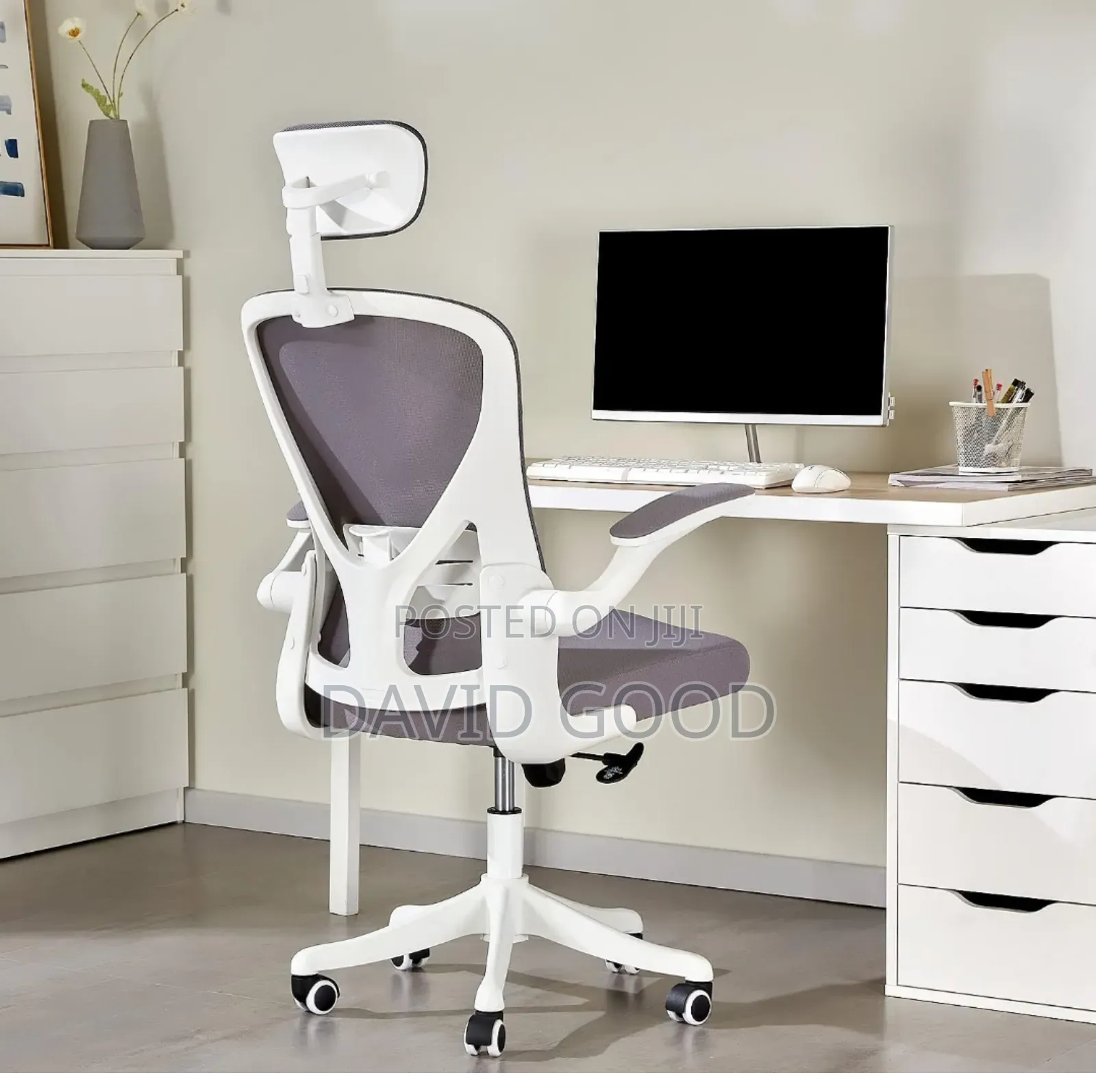 Adjustable Head Orthopedic Chair