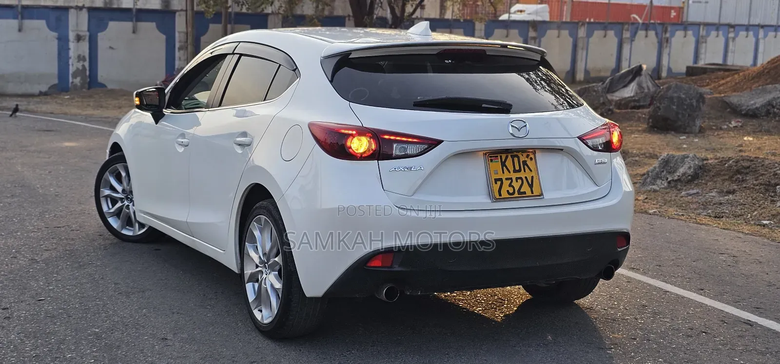 Mazda Axela 2017 White