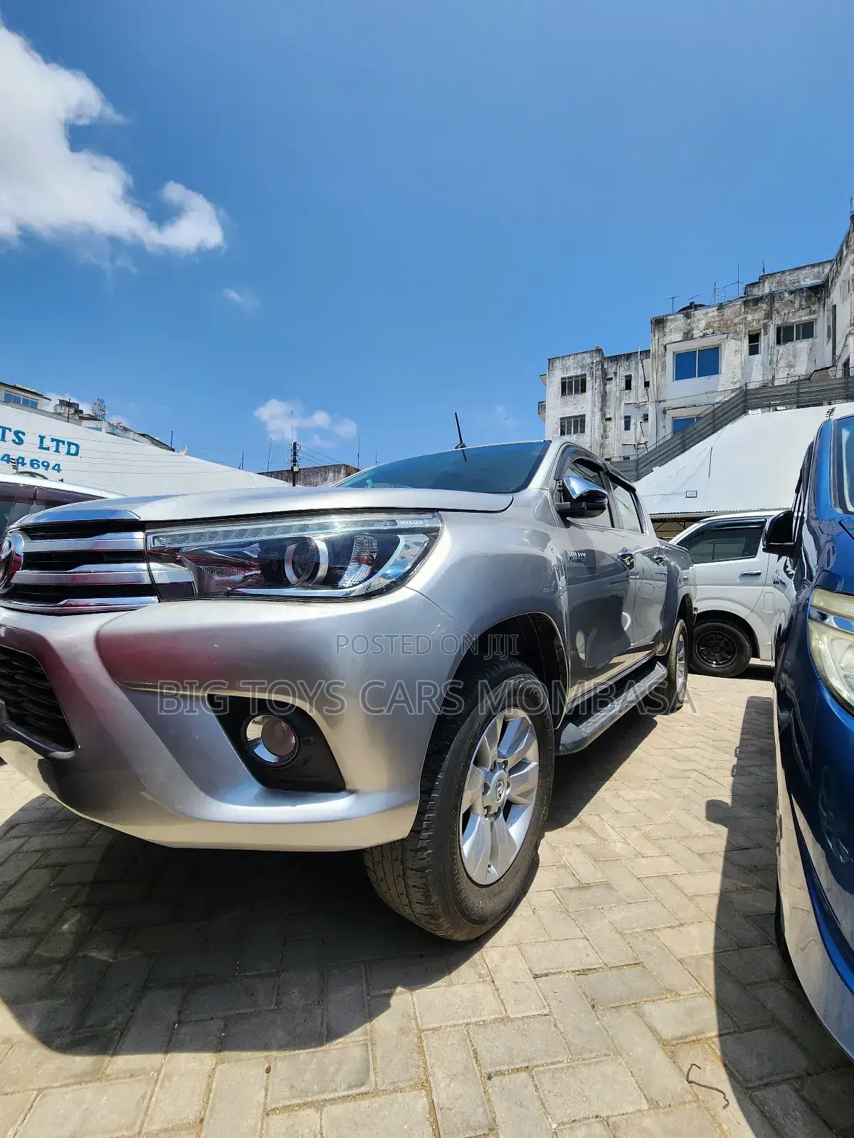 Toyota Hilux Revo Double Cab Deisel 2.4 AWD 2017 Silver